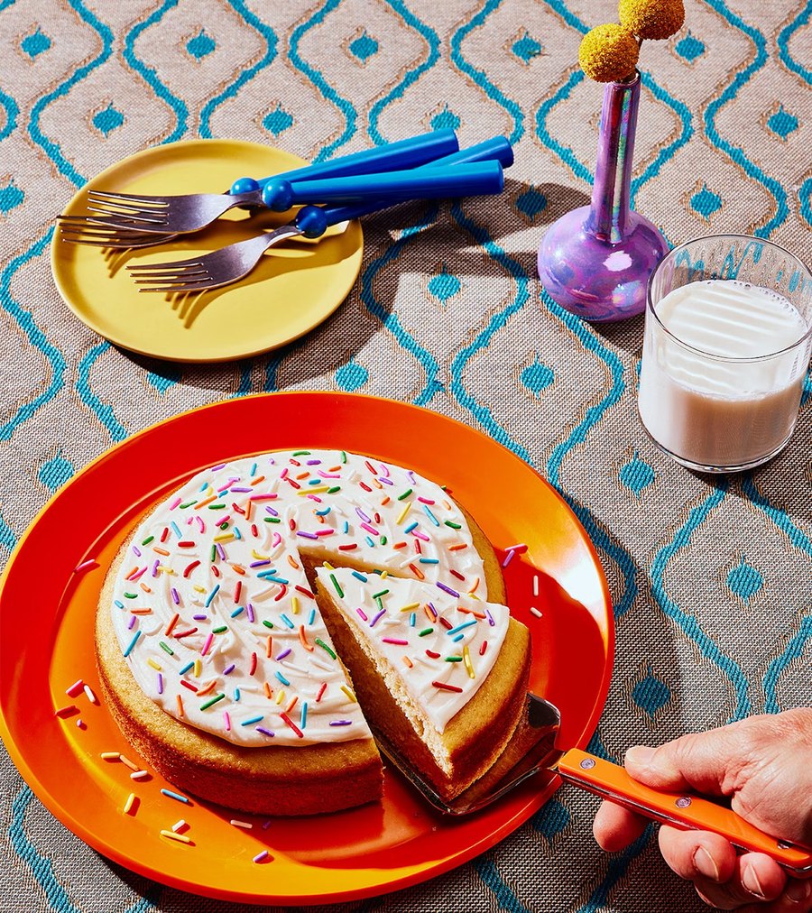 Gâteau au lait chaud moelleux et son glaçage à la vanille