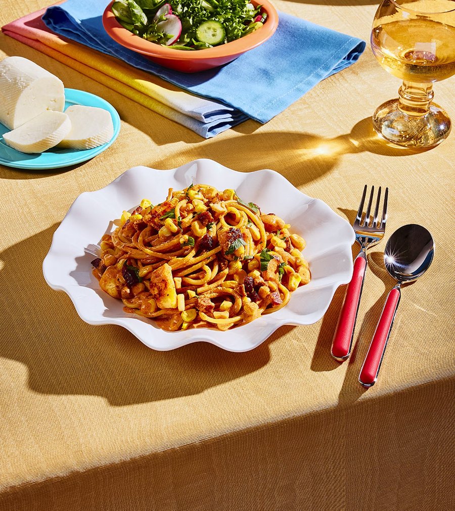 Spaghetti épicé au chorizo et au halloumi aux épices cajuns